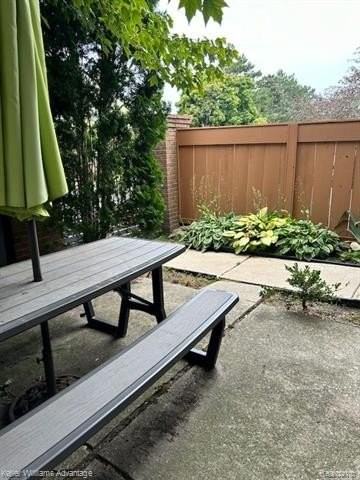 22313 Peachtree - Photo 6 of 23