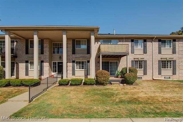 6109 Orchard Lake Rd #203 - Photo 2 of 19