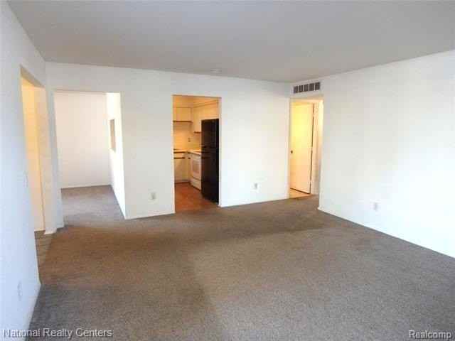 962 Saybrook Dr - Photo 3 of 10