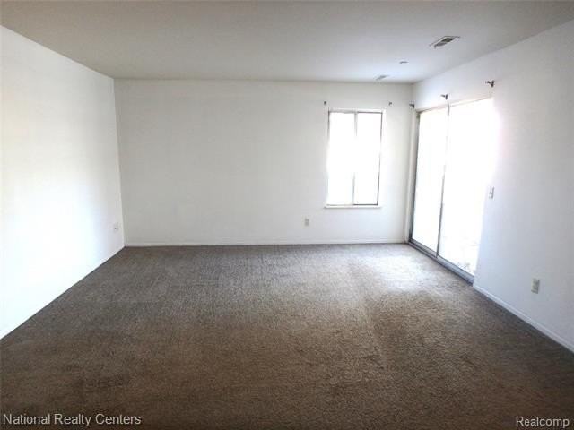 962 Saybrook Dr - Photo 6 of 10