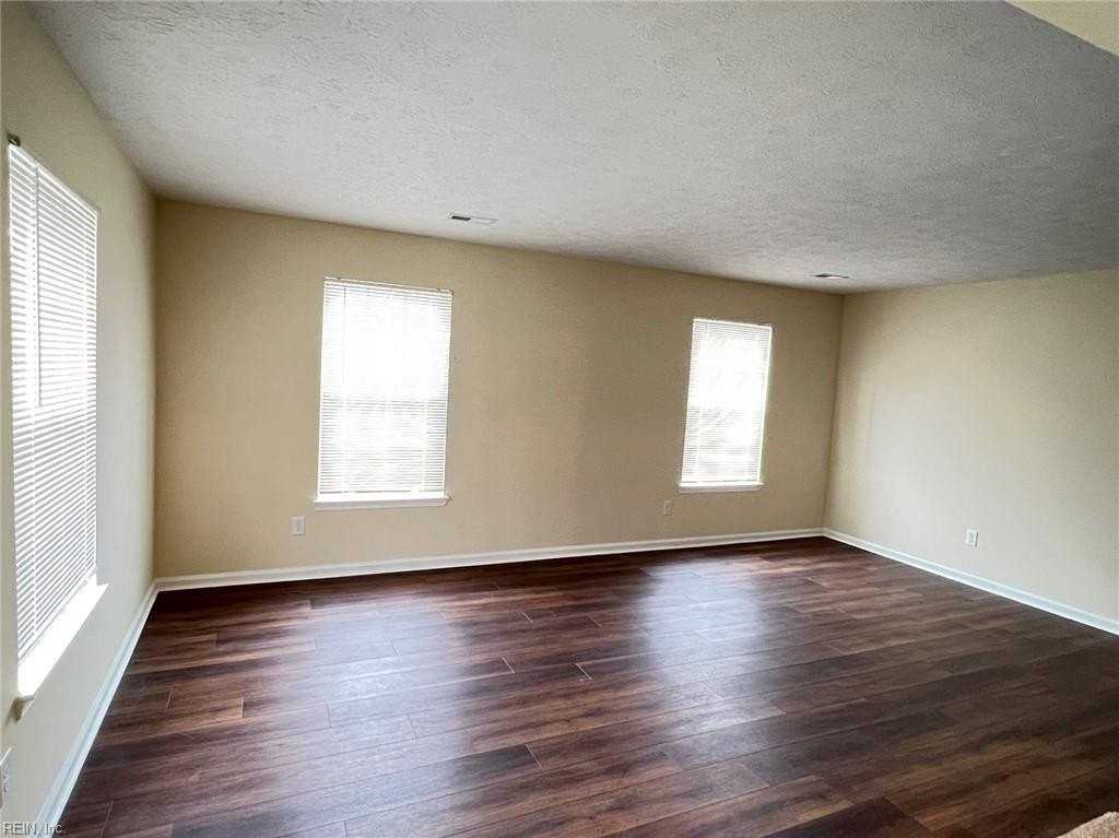 368 Deputy Ln - Photo 5 of 25