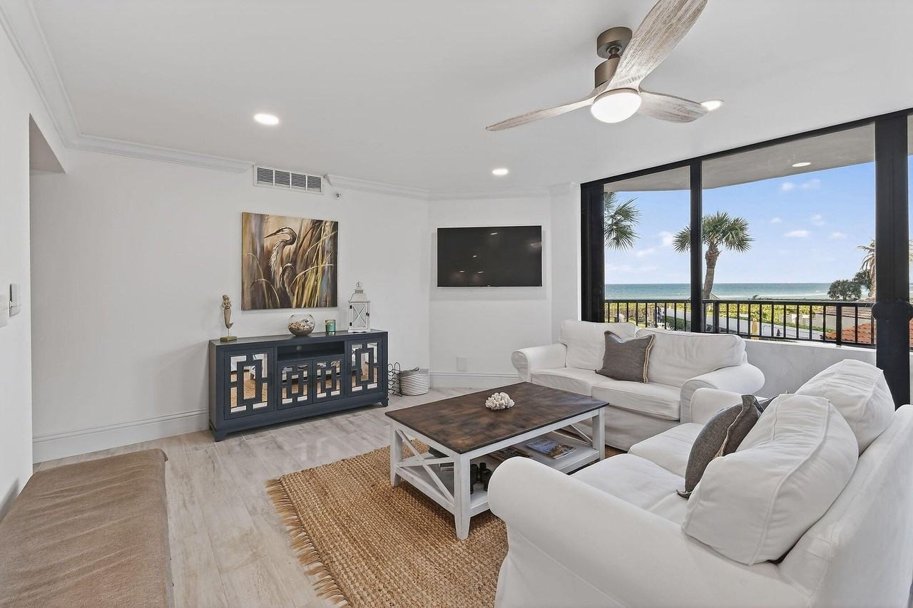 600 Ocean Dr #2C - Photo 2 of 37