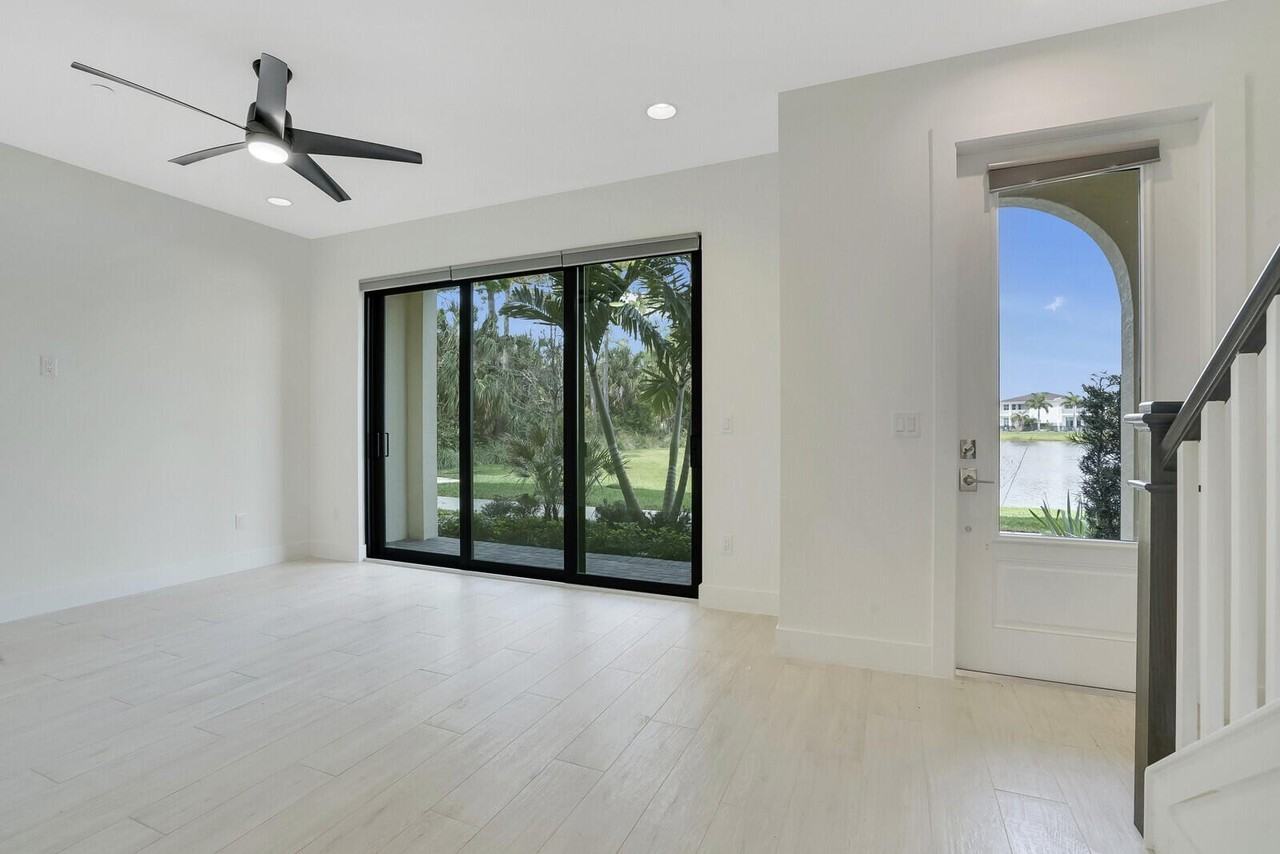 12755 Machiavelli Way - Photo 4 of 33