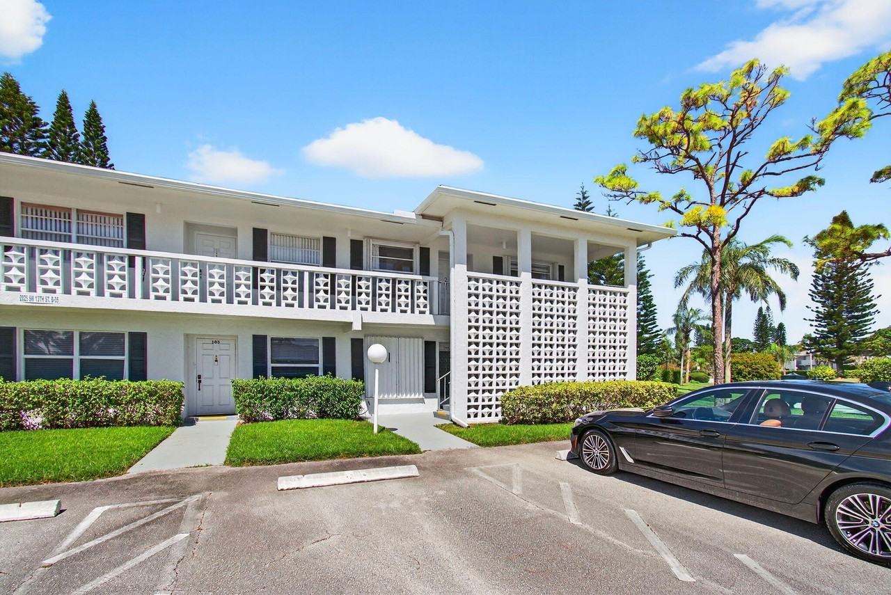 2825 Sw 13th St #204 - Photo 2 of 50