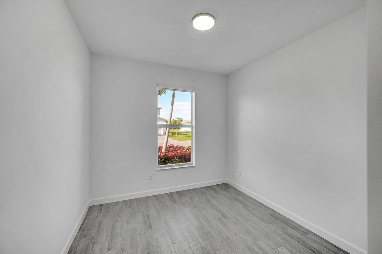 5742 Graceful Way - Photo 5 of 41