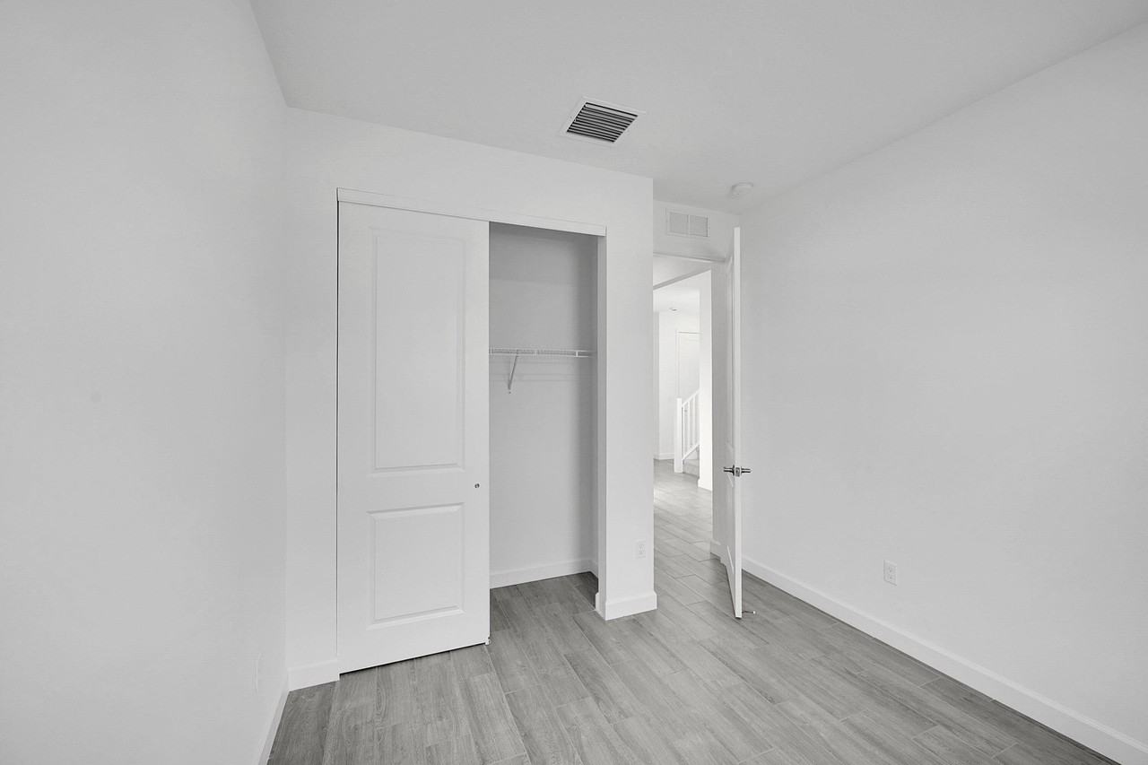 5742 Graceful Way - Photo 6 of 41