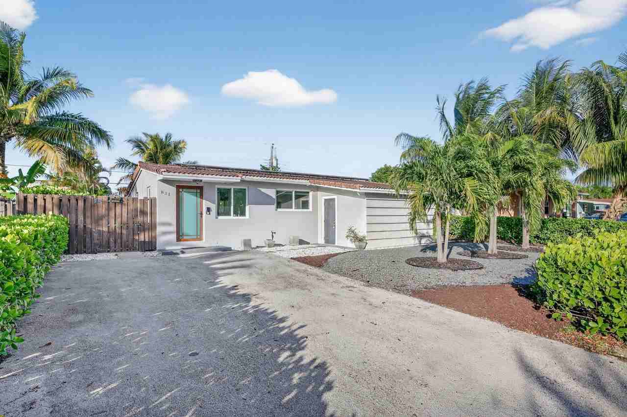 831 Ne 58th St - Photo 2 of 50