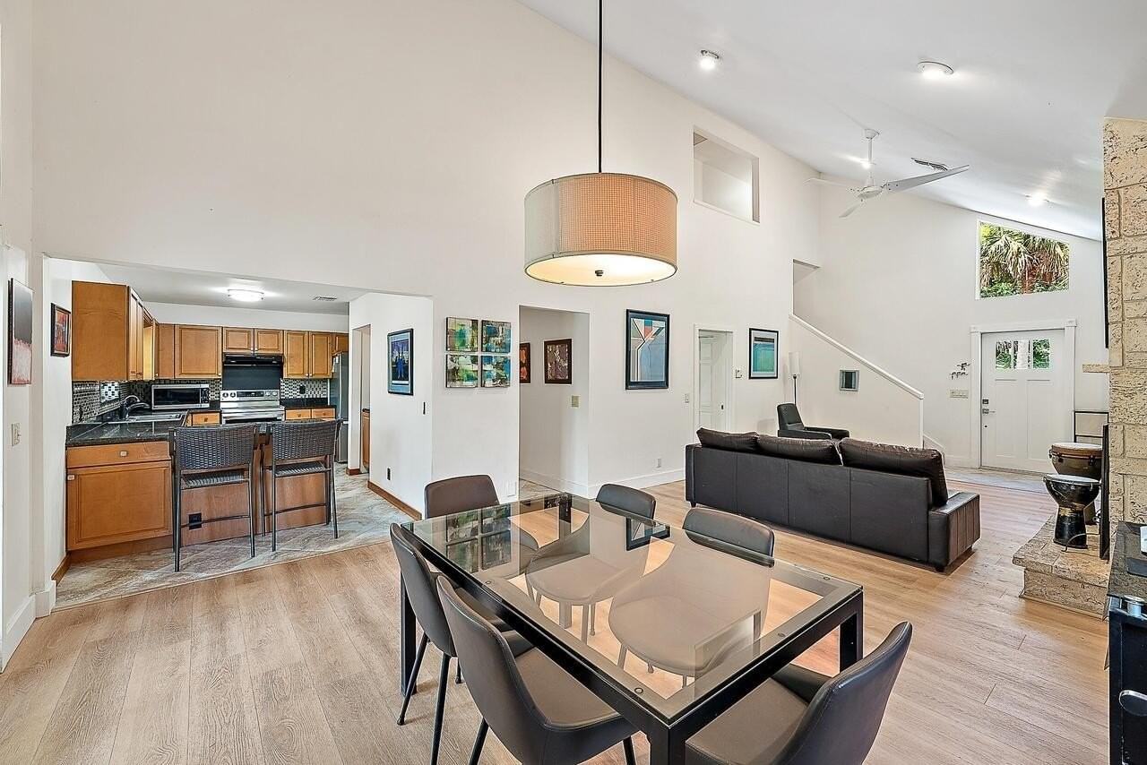 15629 95th Ave N - Photo 2 of 22