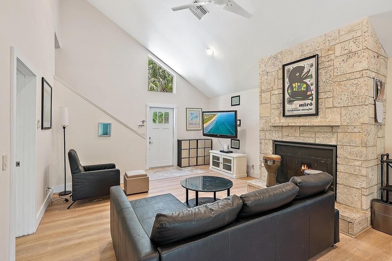 15629 95th Ave N - Photo 4 of 22