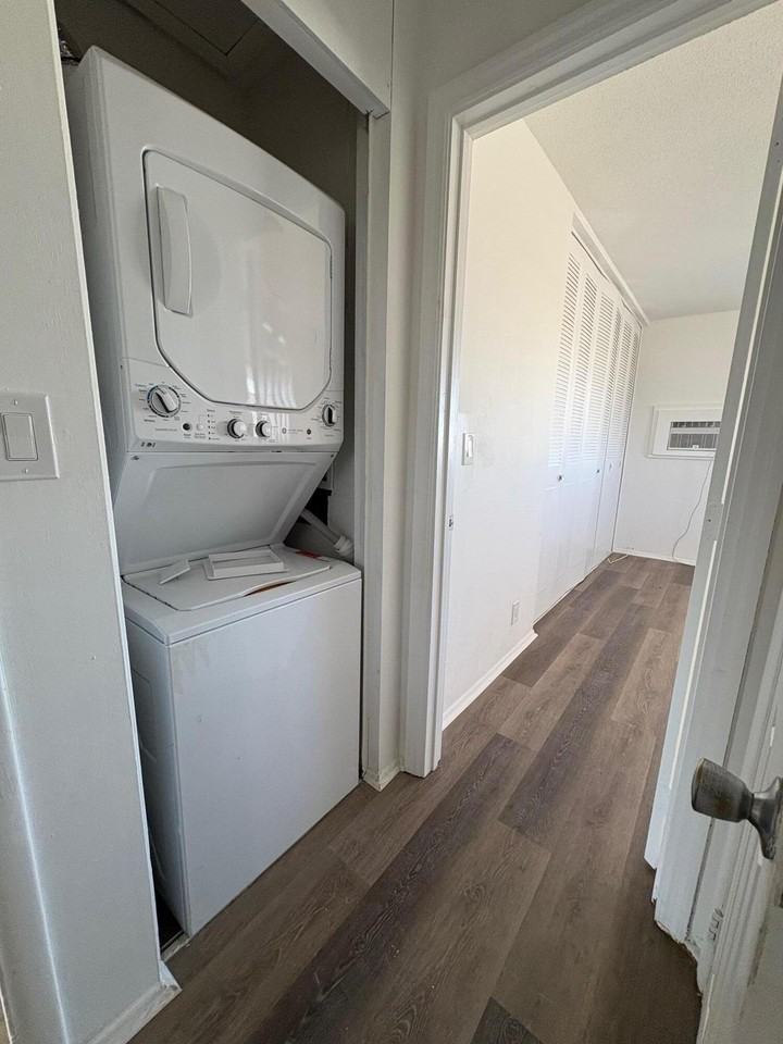 1150 E Sample Rd #312 - Photo 4 of 11