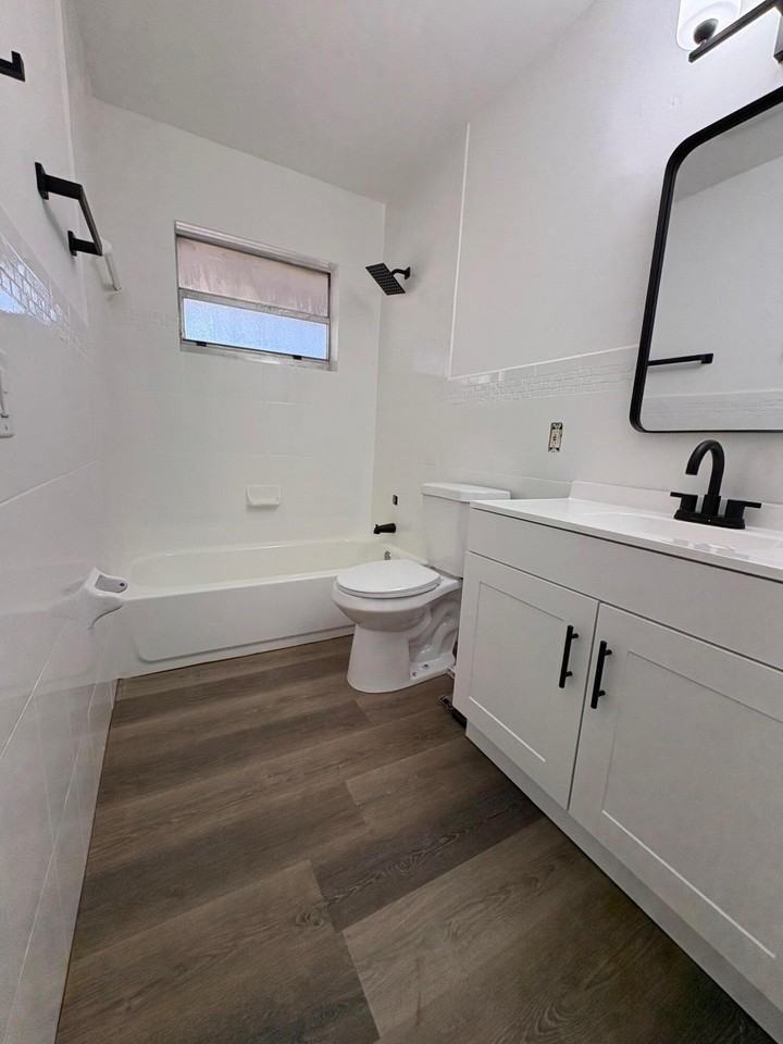 1150 E Sample Rd #312 - Photo 7 of 11