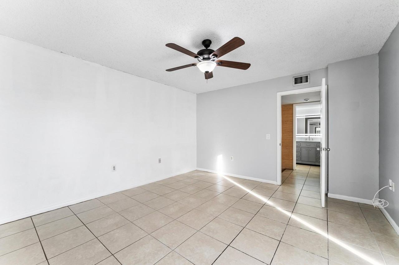 2410 24th Way - Photo 7 of 46