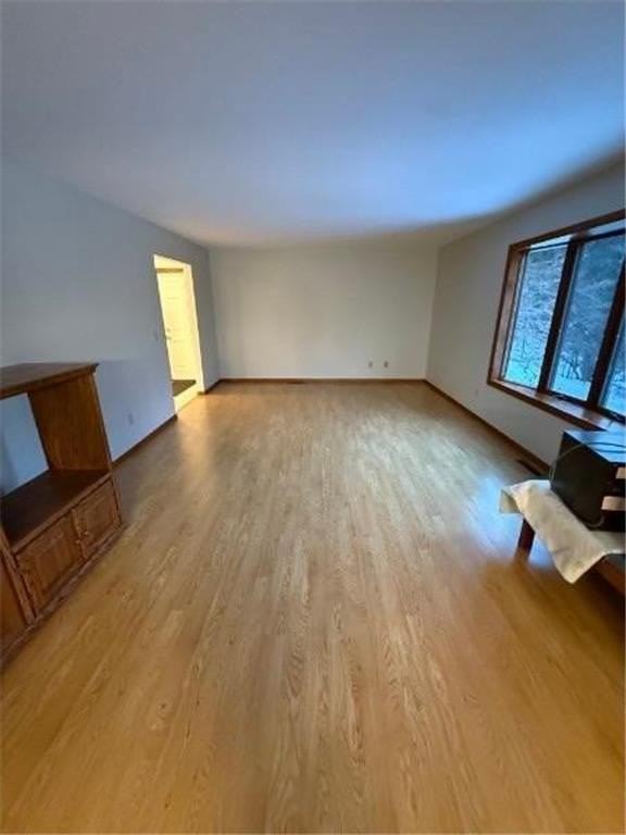 1072 Buck Rdg - Photo 7 of 10