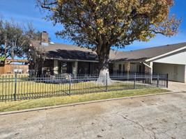 featured image of 1698 La Villa Cir