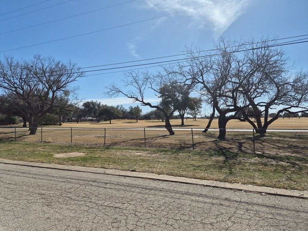 1698 La Villa Cir - Photo 3 of 34