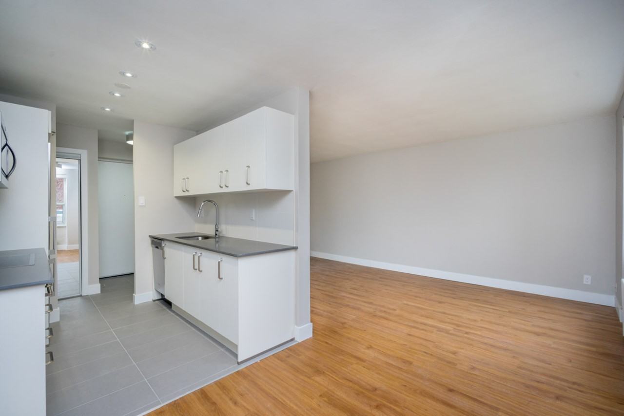 25 Eccleston Drive - Photo 4 of 50