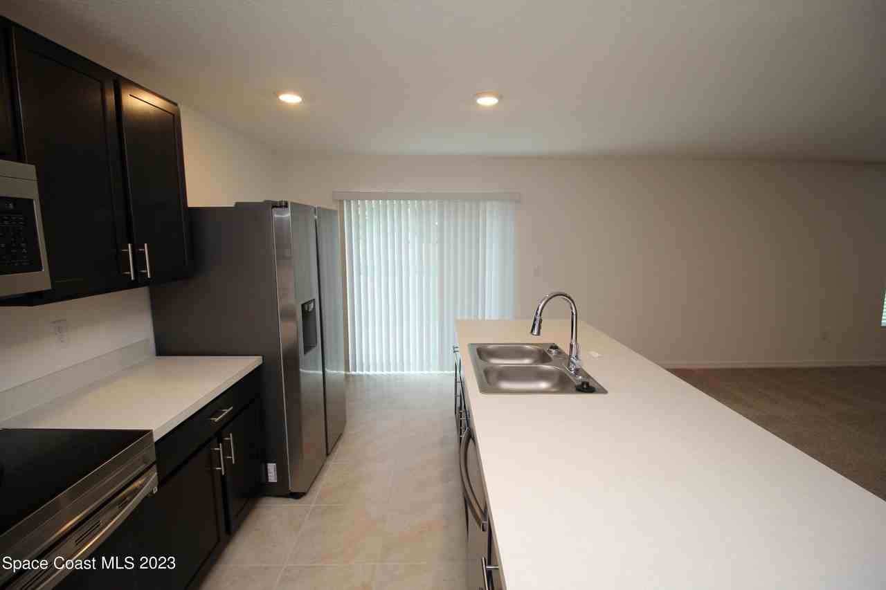 256 Trembley Ave Sw - Photo 6 of 22