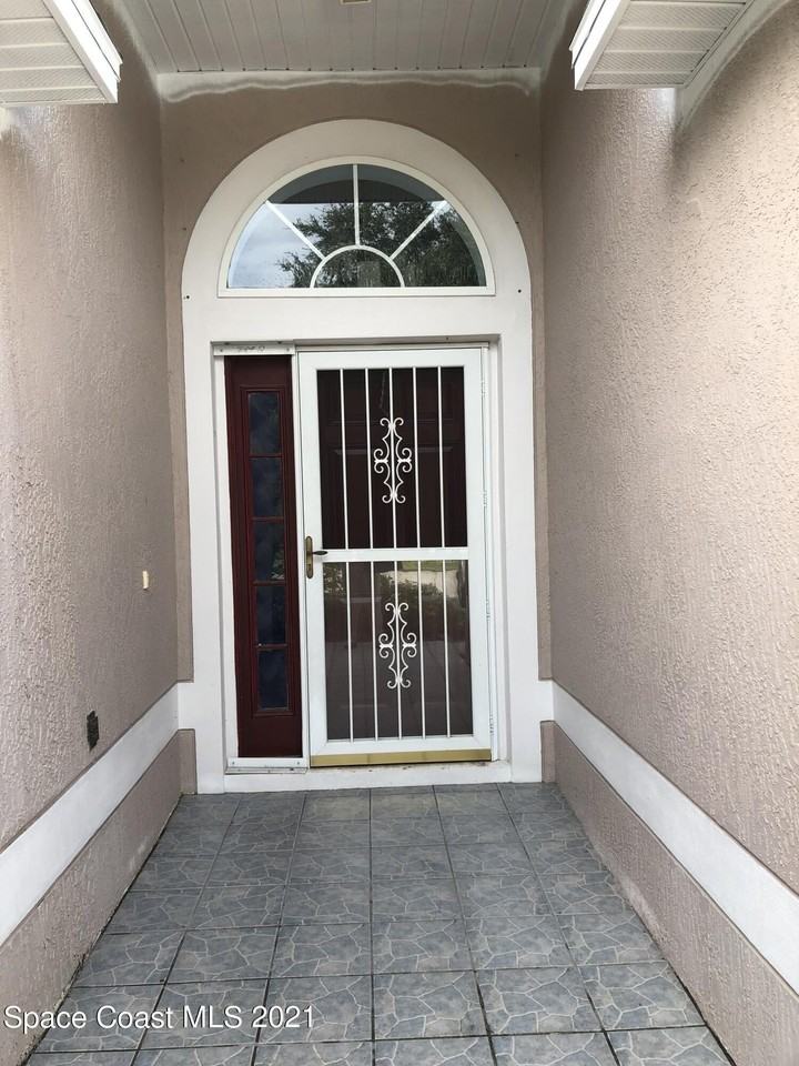 1649 La Maderia Dr Sw - Photo 2 of 14