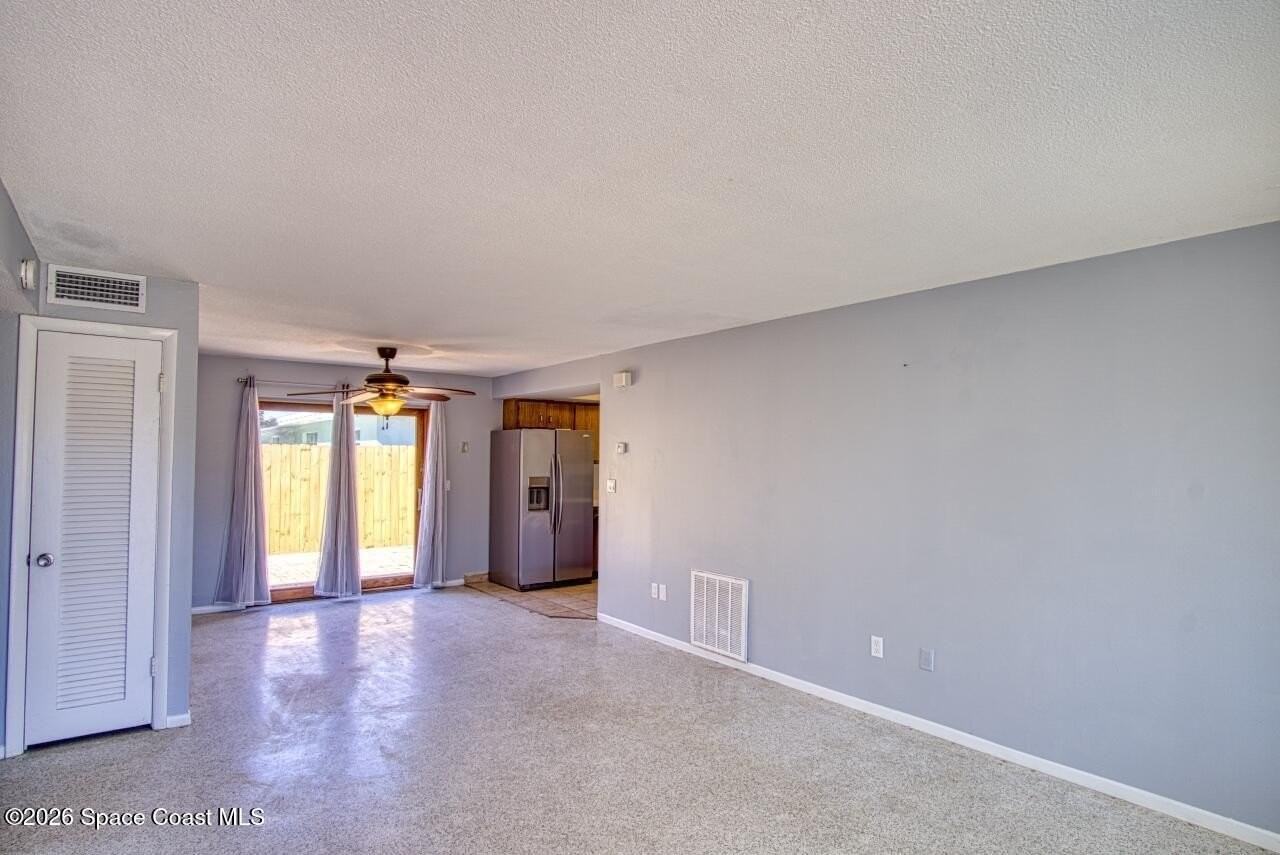 137 Washington Ave Apt B #B - Photo 7 of 20