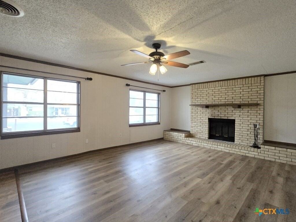 616 W Avenue E - Photo 5 of 20