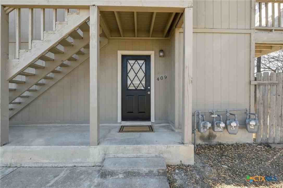 409 Rawhide Loop - Photo 3 of 25