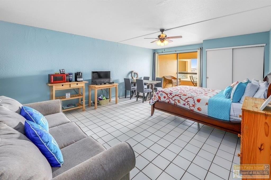 6403 Padre Blvd - Photo 4 of 33