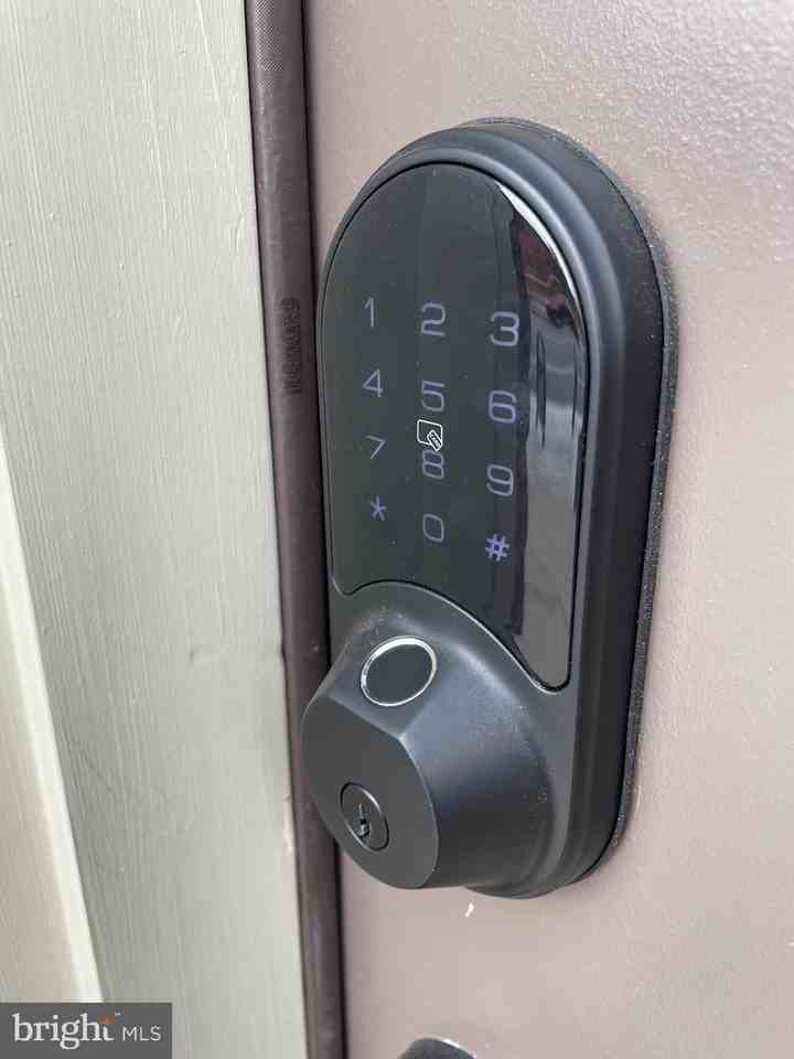 825 Sycamore Dr Se - Photo 5 of 50