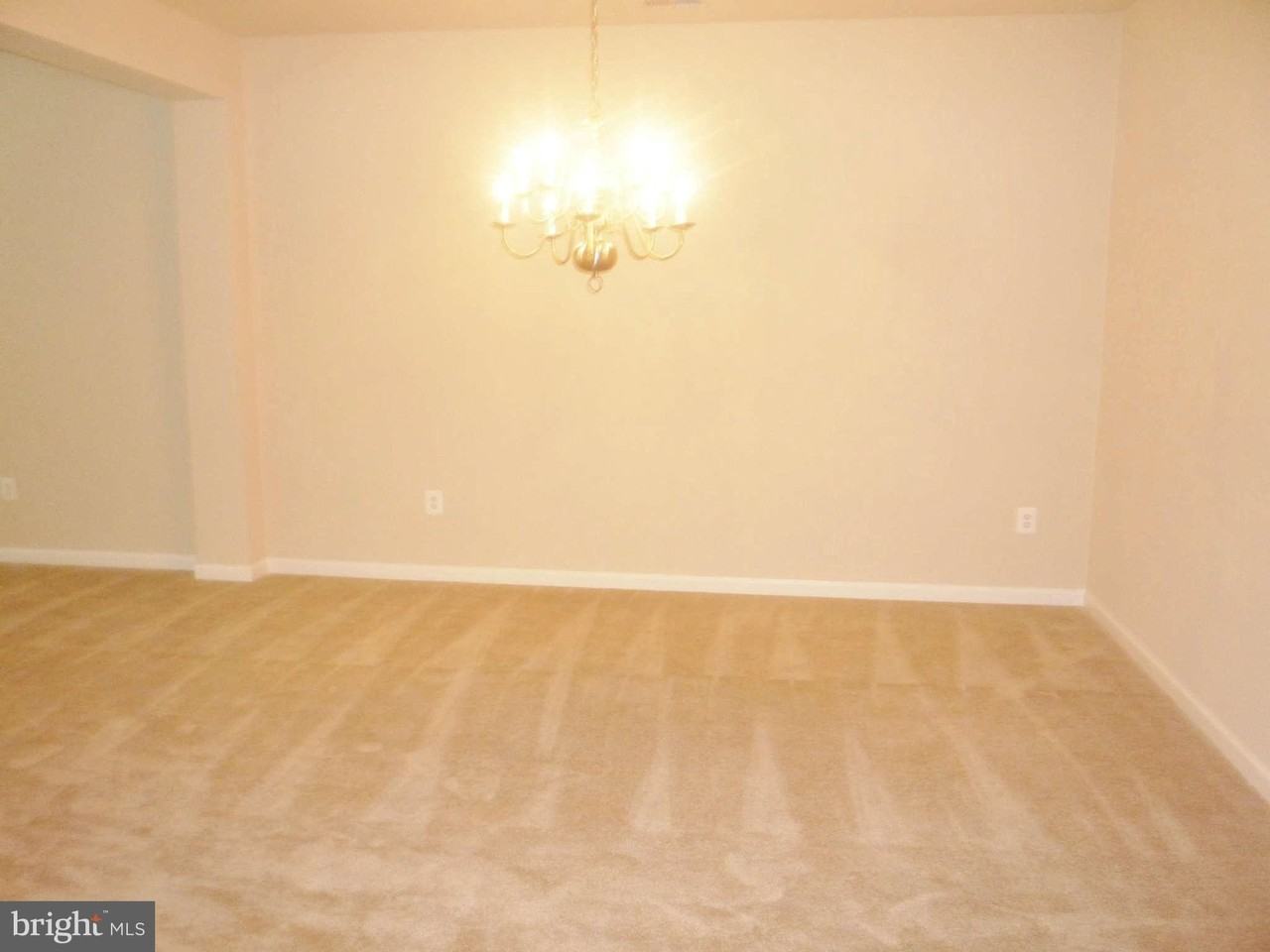 340 Chessington Dr - Photo 3 of 20