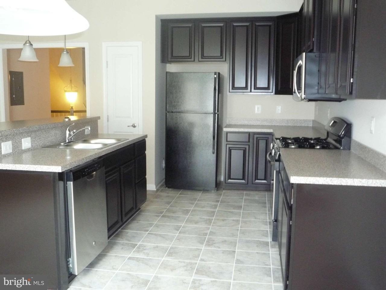 340 Chessington Dr - Photo 7 of 20