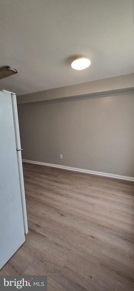 5307 Valiquet Ave Apt A #A - Photo 6 of 9