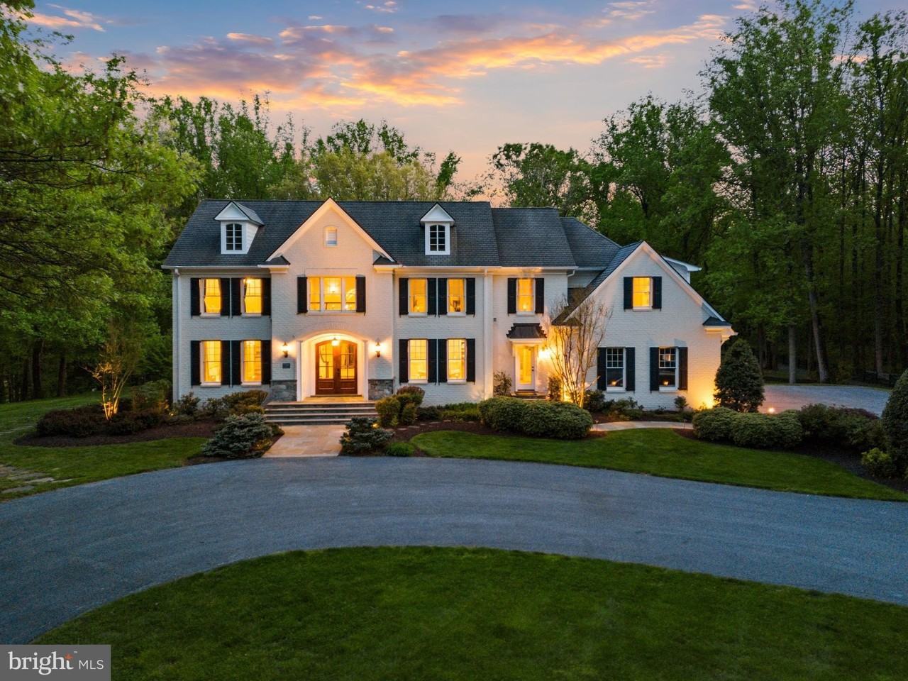 11 Ivy Bridge Ct - Photo 2 of 50