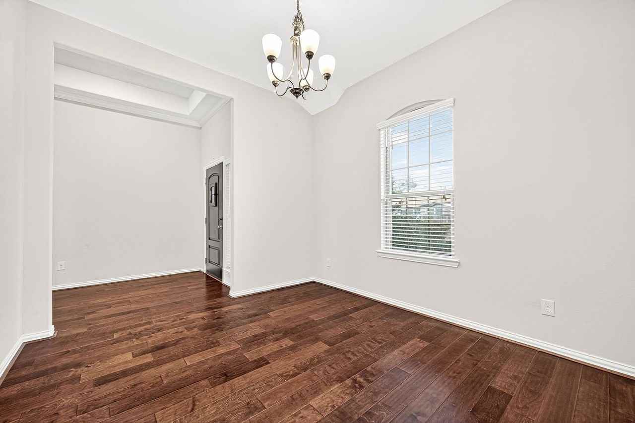 Monarch Xing - Photo 6 of 8