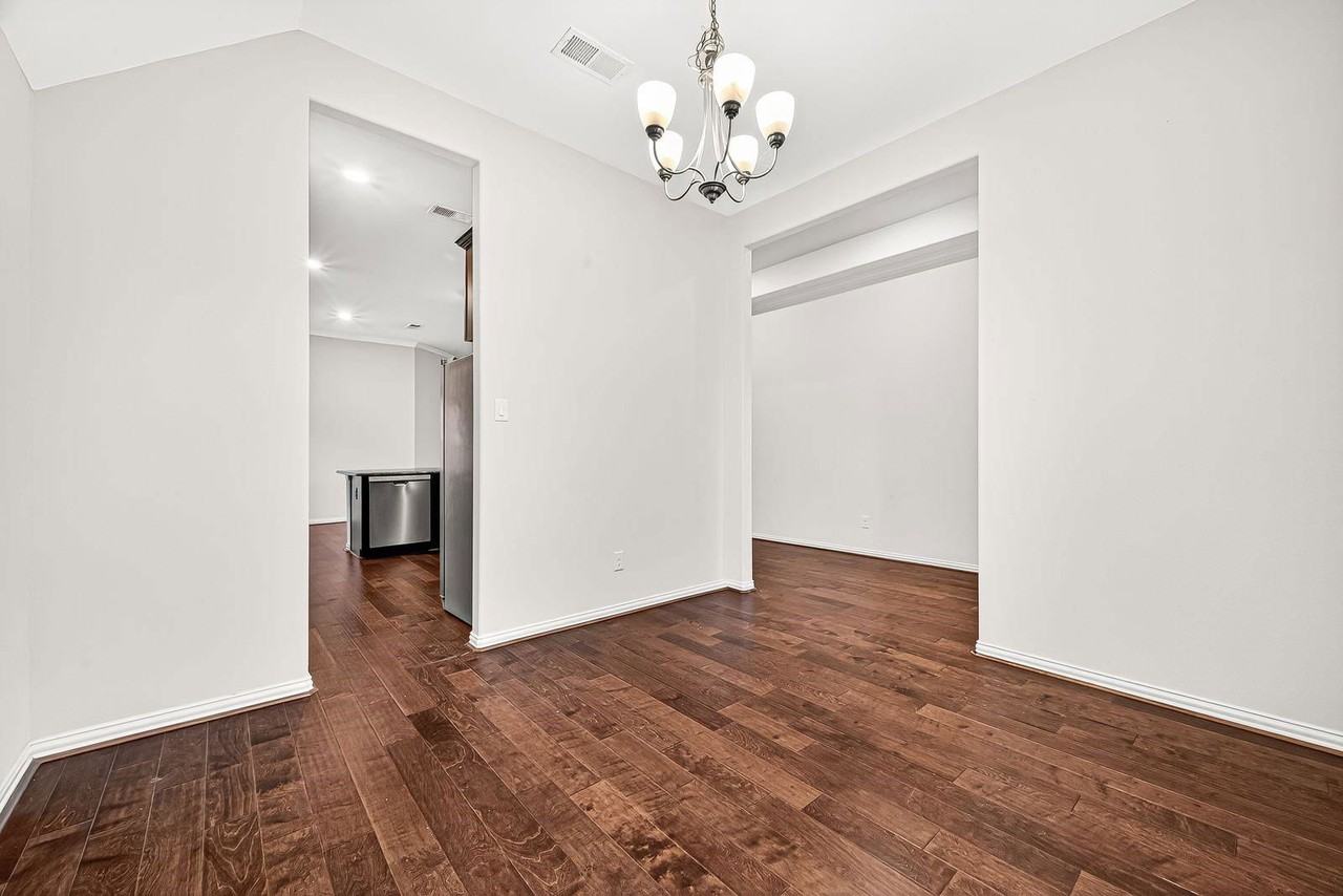 Monarch Xing - Photo 7 of 8