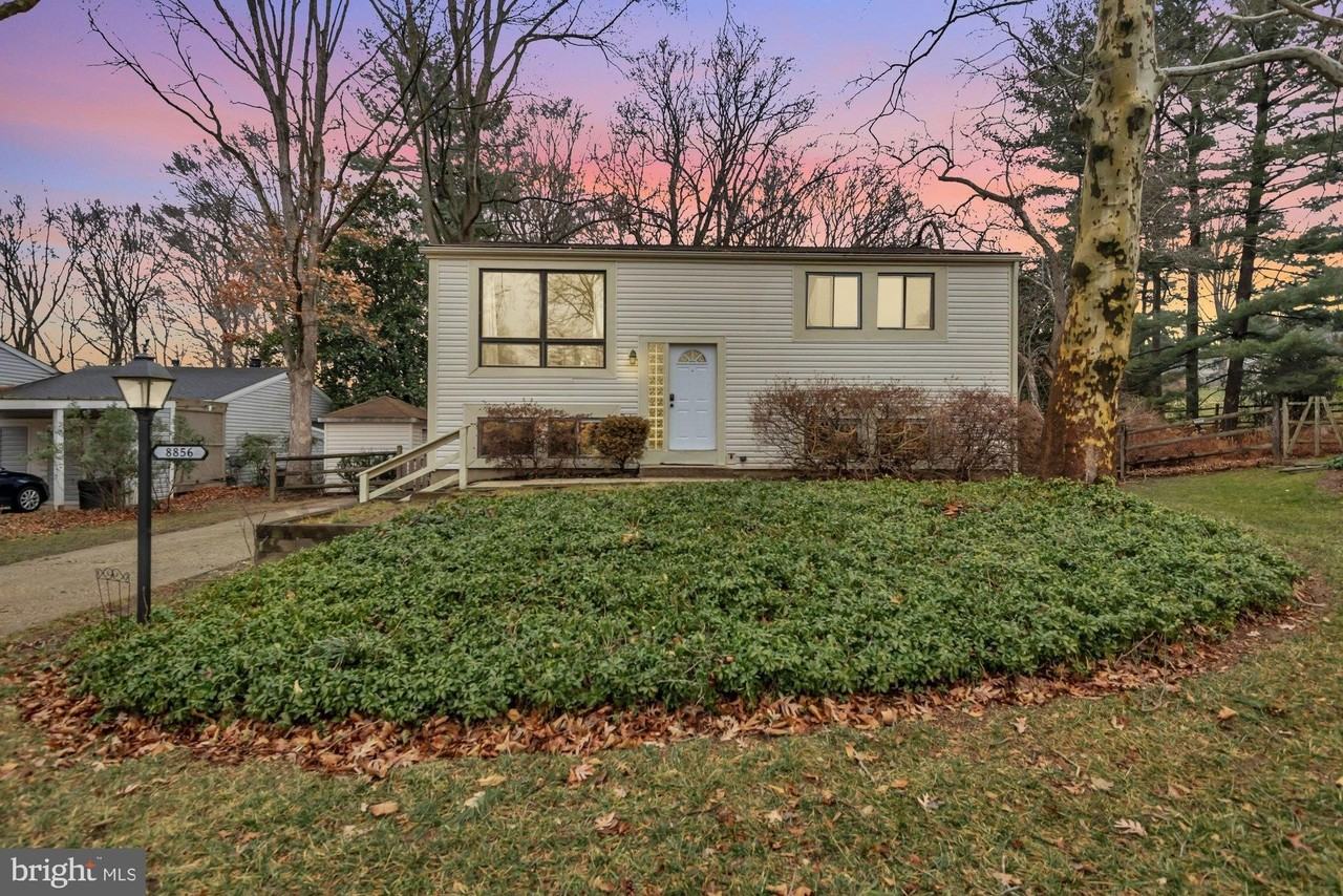 8856 Youngsea Pl - Photo 2 of 44