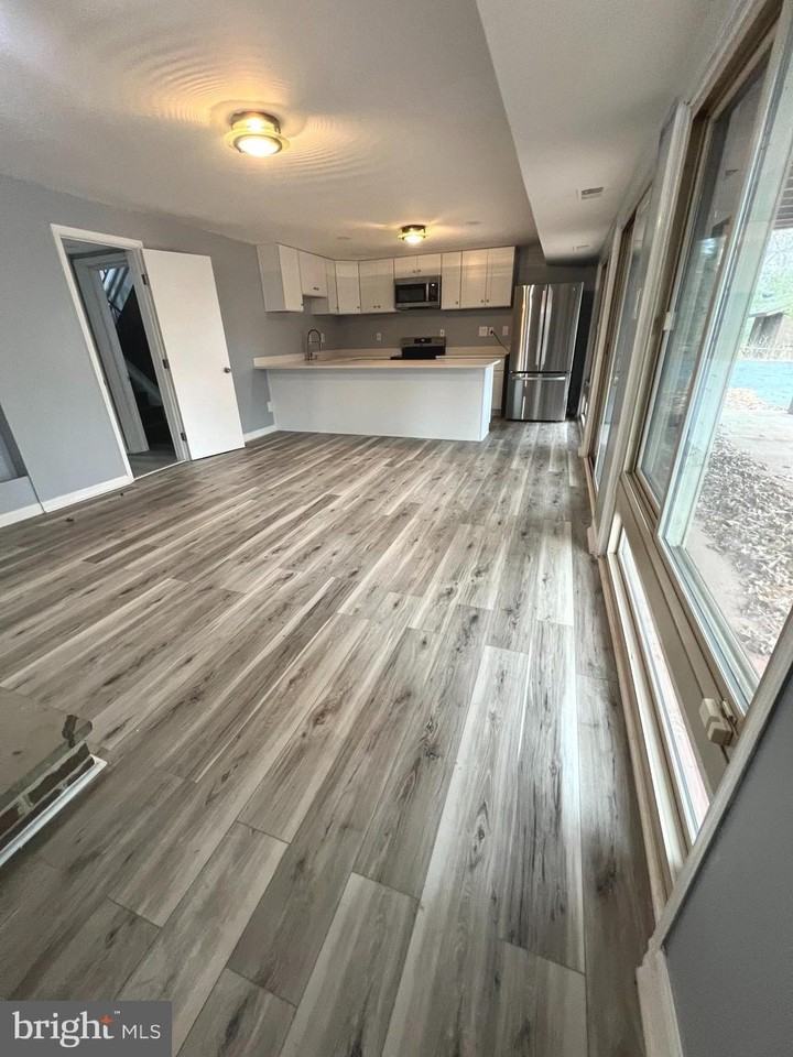 11823 11823 FALLS Road unit: Basement #BS - Photo 6 of 20