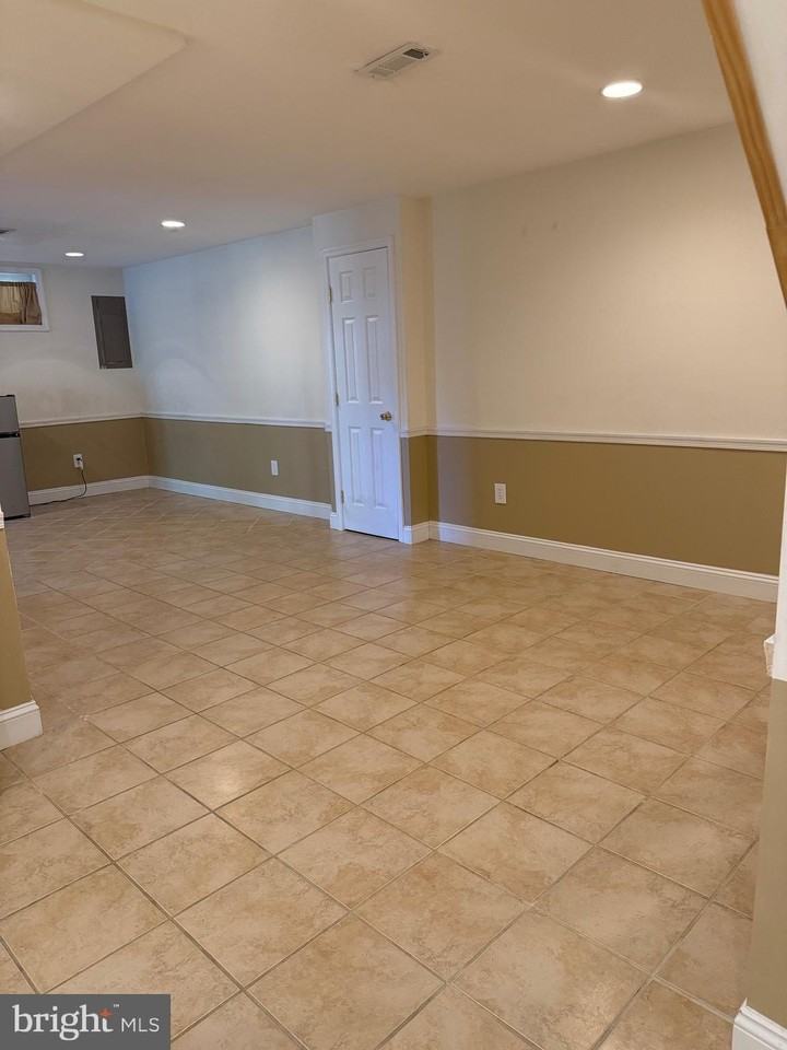 19 Allenhurst Ct - Photo 2 of 19