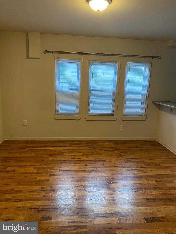 58 S BROADWAY unit: Apt 58 C #58C - Photo 4 of 35