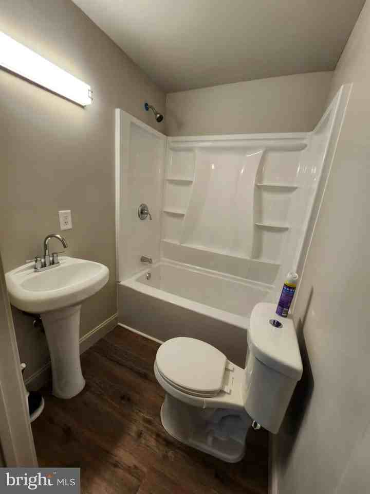 84 Carpenter St - Photo 5 of 13