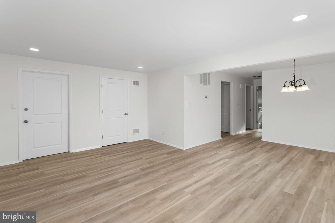 295 Lander Dr - Photo 6 of 18