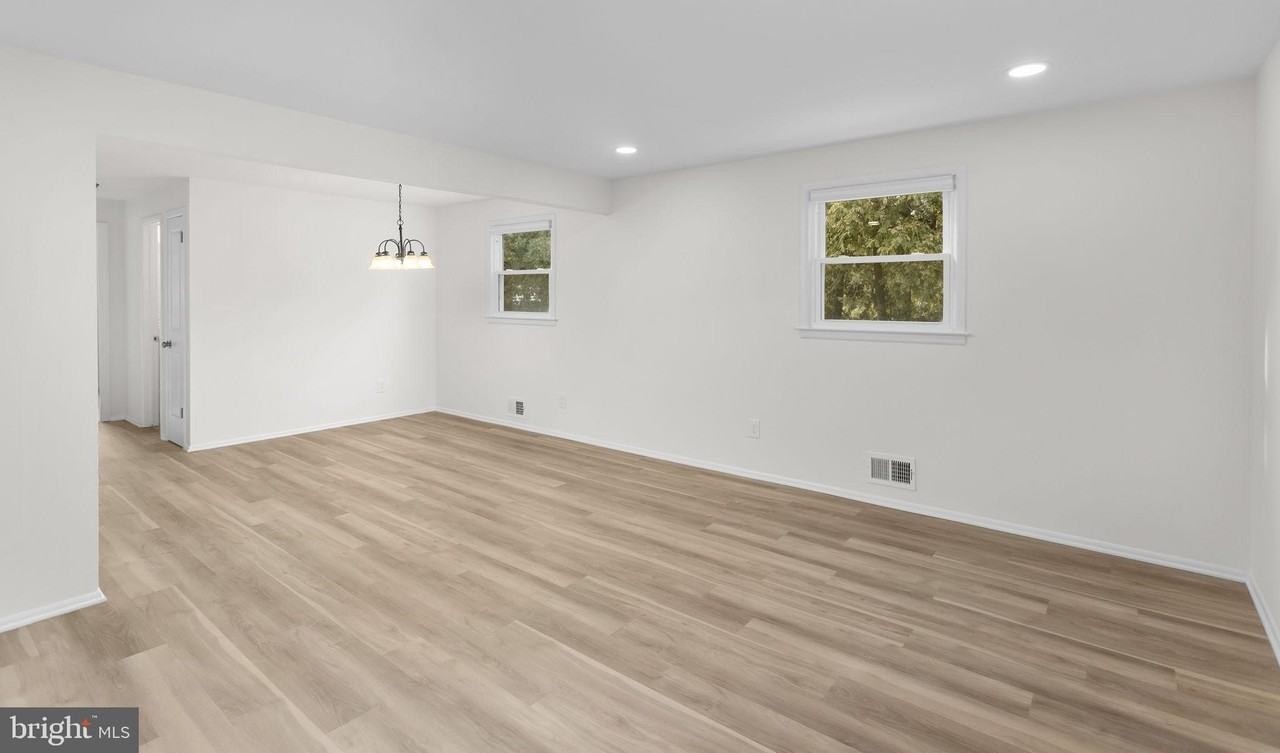 295 Lander Dr - Photo 7 of 18