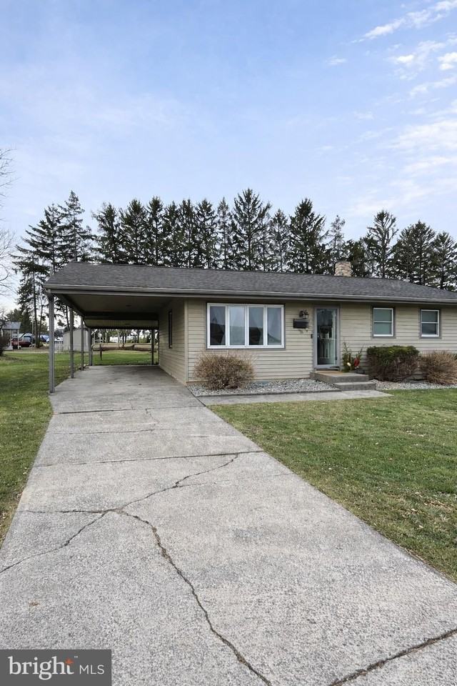 8 Theodore Ave - Photo 2 of 27