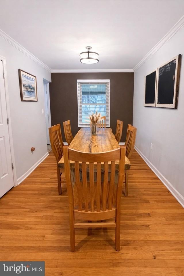 8 Theodore Ave - Photo 7 of 27