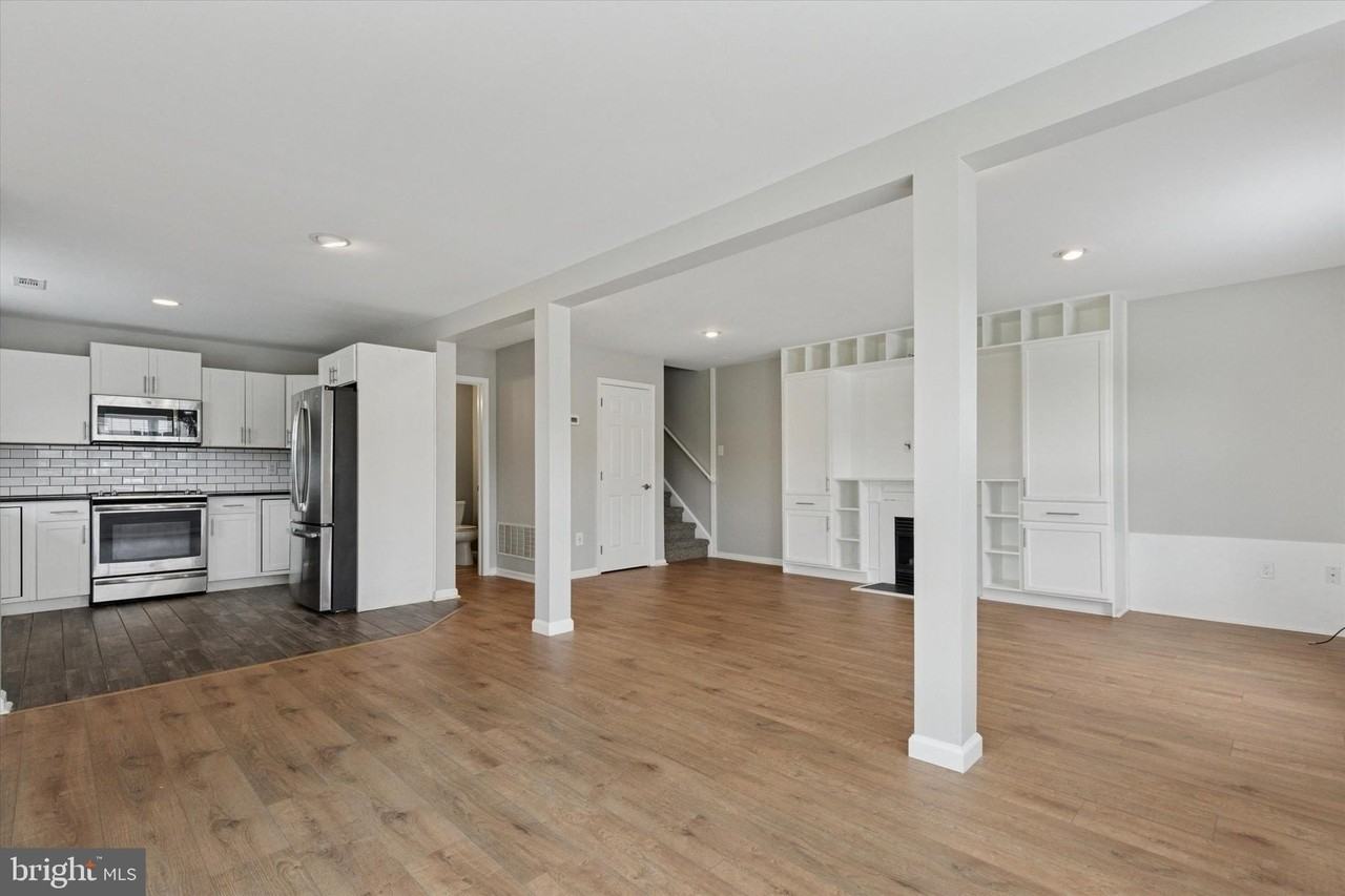 5503 Drawbridge Ct - Photo 4 of 15