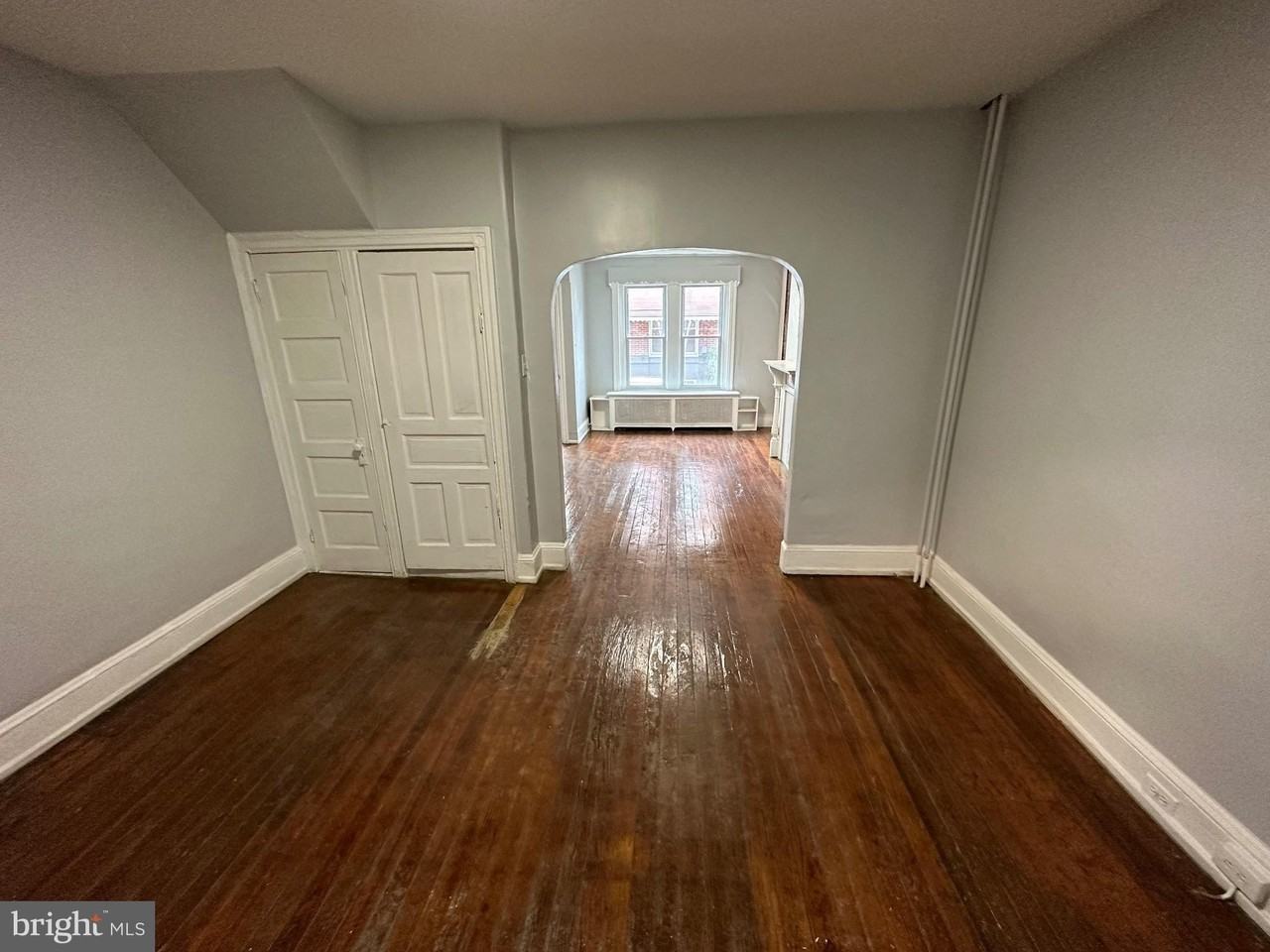 1269 S Ringgold St - Photo 4 of 13