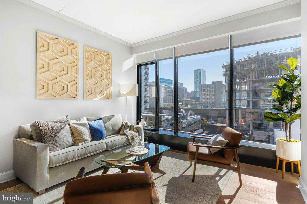 60 N 23rd St Apt 2202 #2202 - Photo 6 of 31