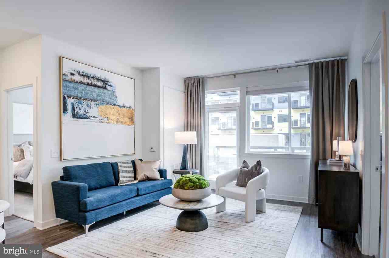 501-31 N COLUMBUS Boulevard unit: Townhouse + Den - Photo 6 of 38