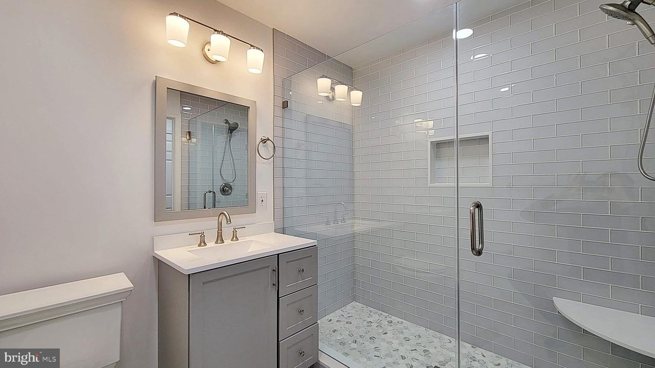 1712 Mount Vernon Ave Unit D #D - Photo 6 of 7