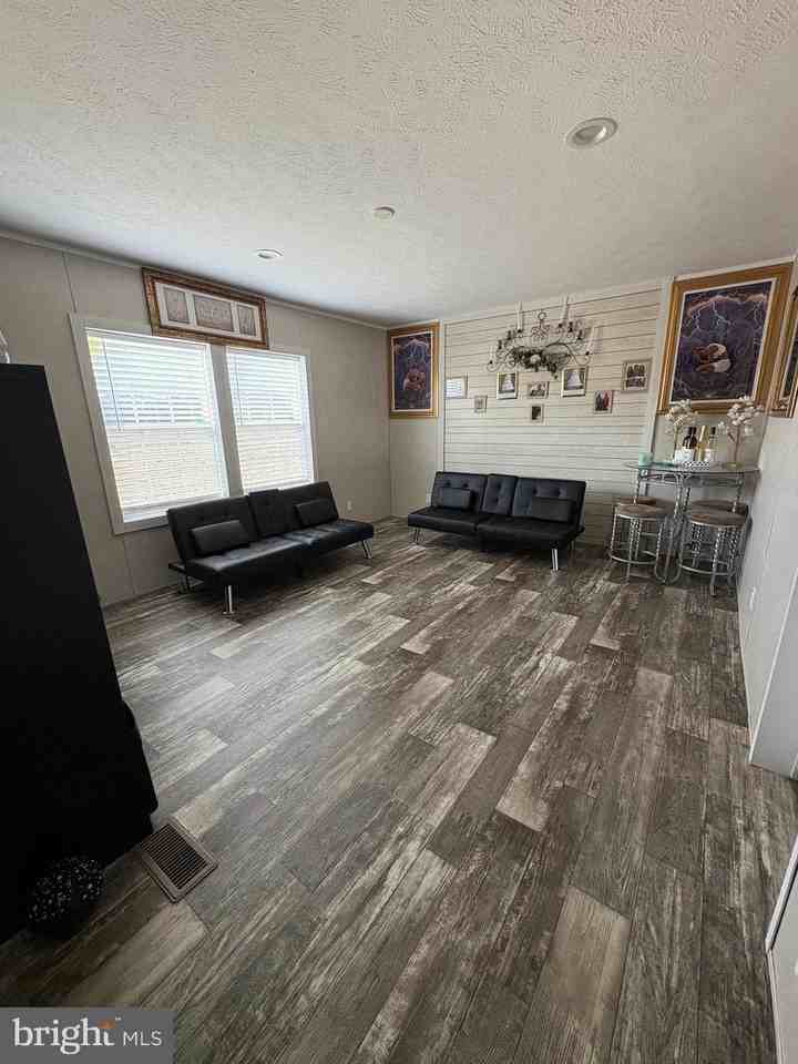 Camden Rd - Photo 7 of 10