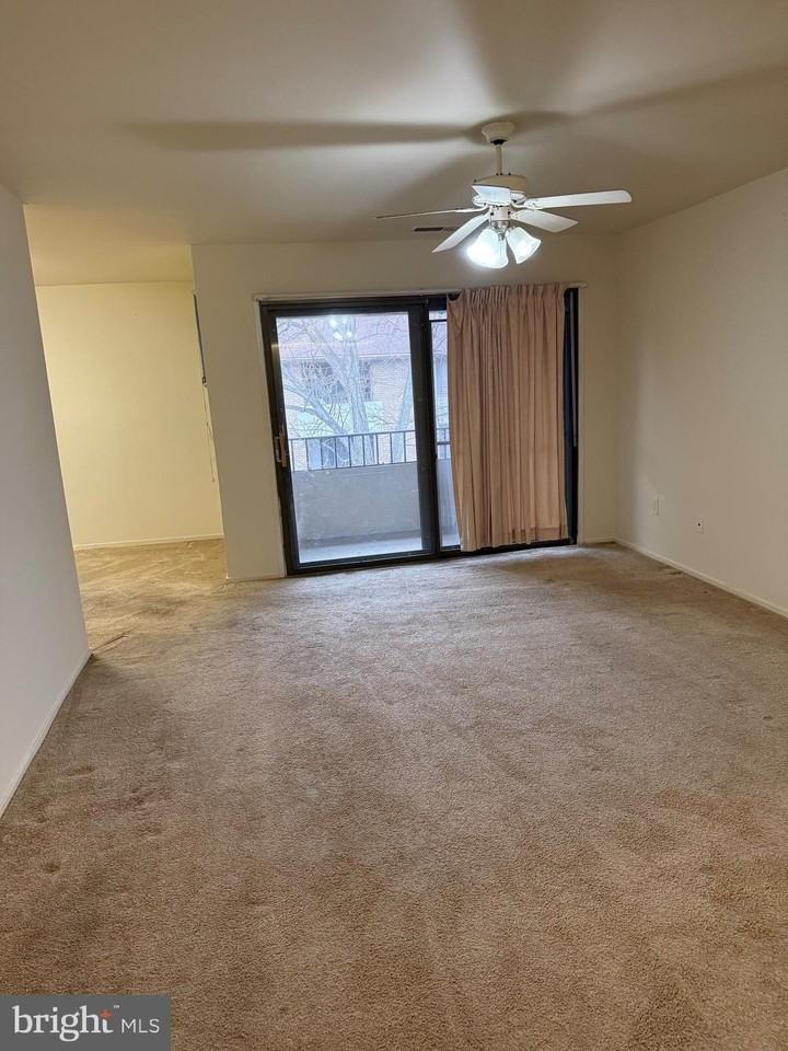 503 Florida Ave Apt 203 #203 - Photo 3 of 12