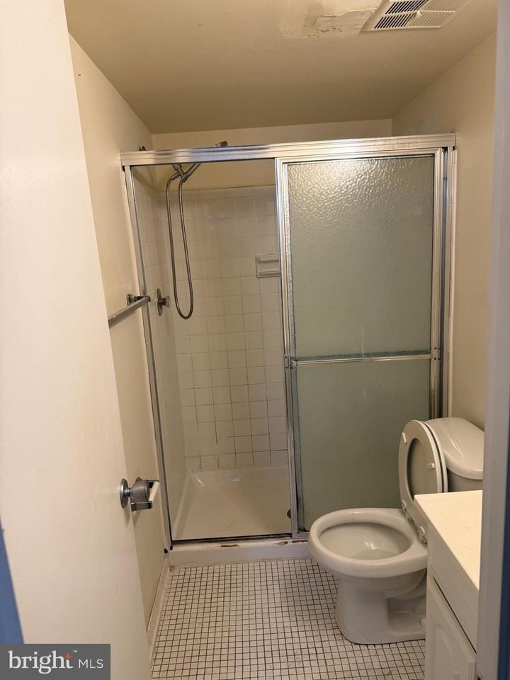 503 Florida Ave Apt 203 #203 - Photo 6 of 12